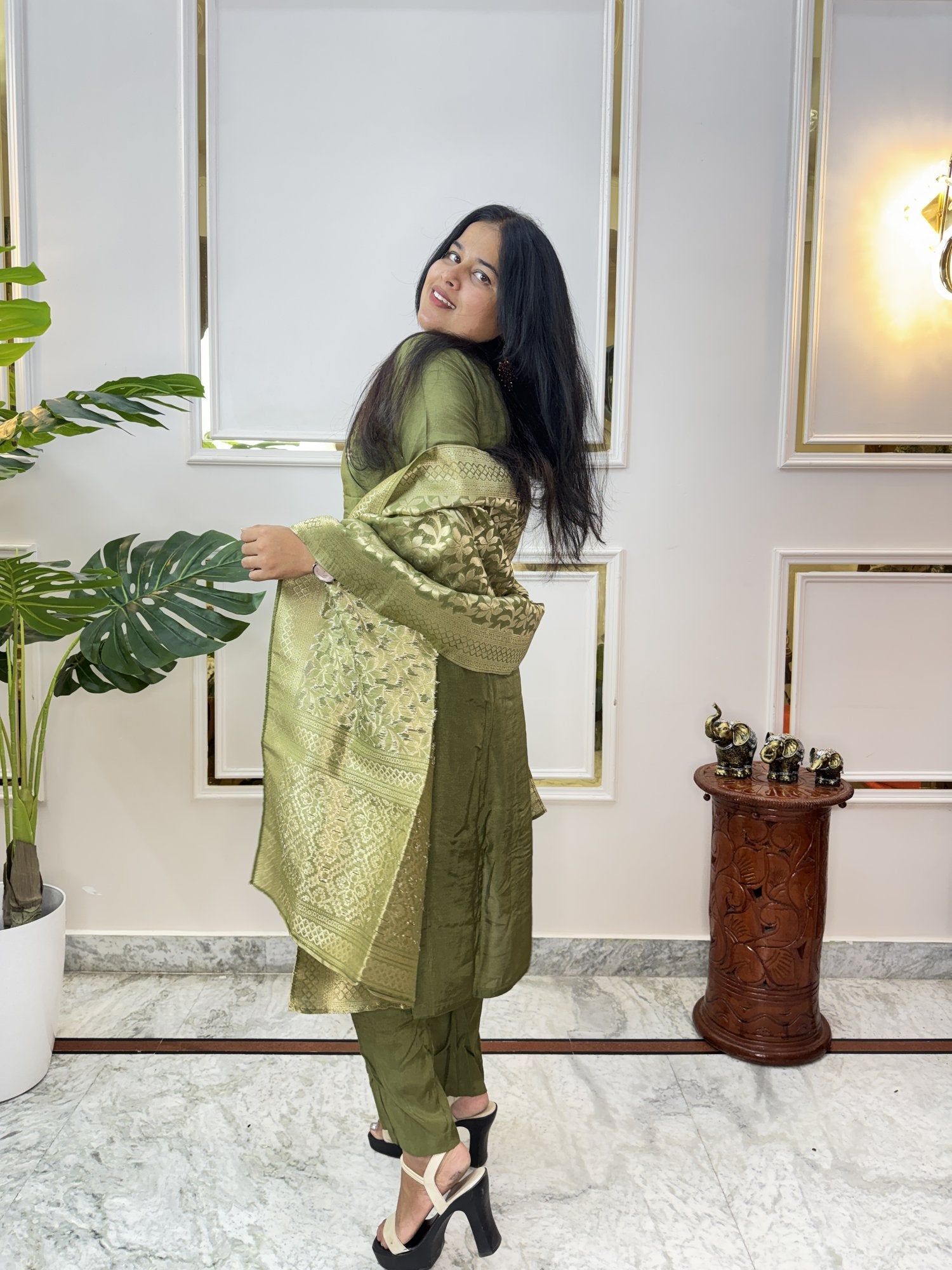Mehendi Green Tissue Chanderi Kurta Set - Brisora, view 8 of 9