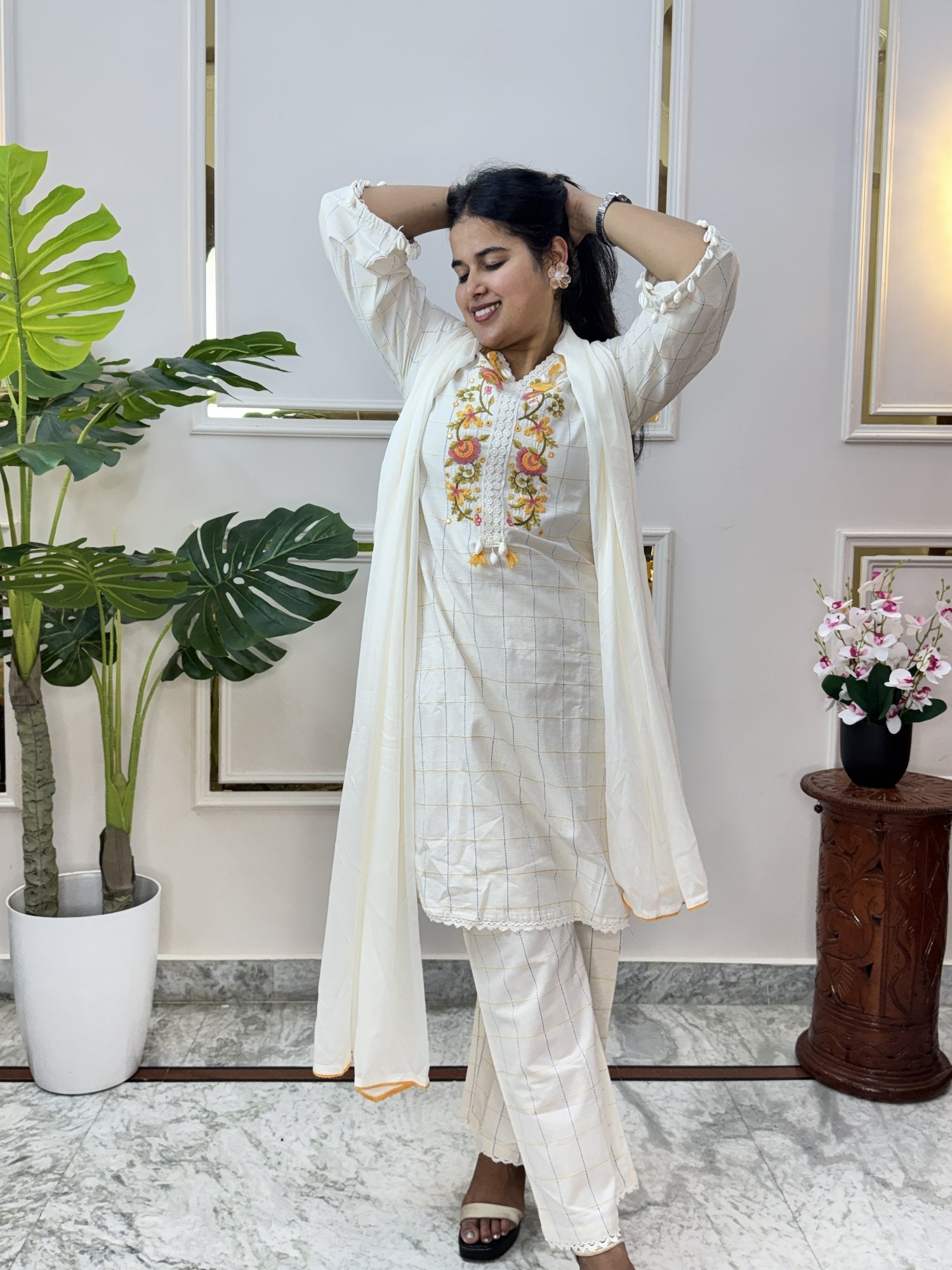 Off-White Self-Check Cotton Kurta Set with Floral Embroidery - Brisora, view 7 of 10