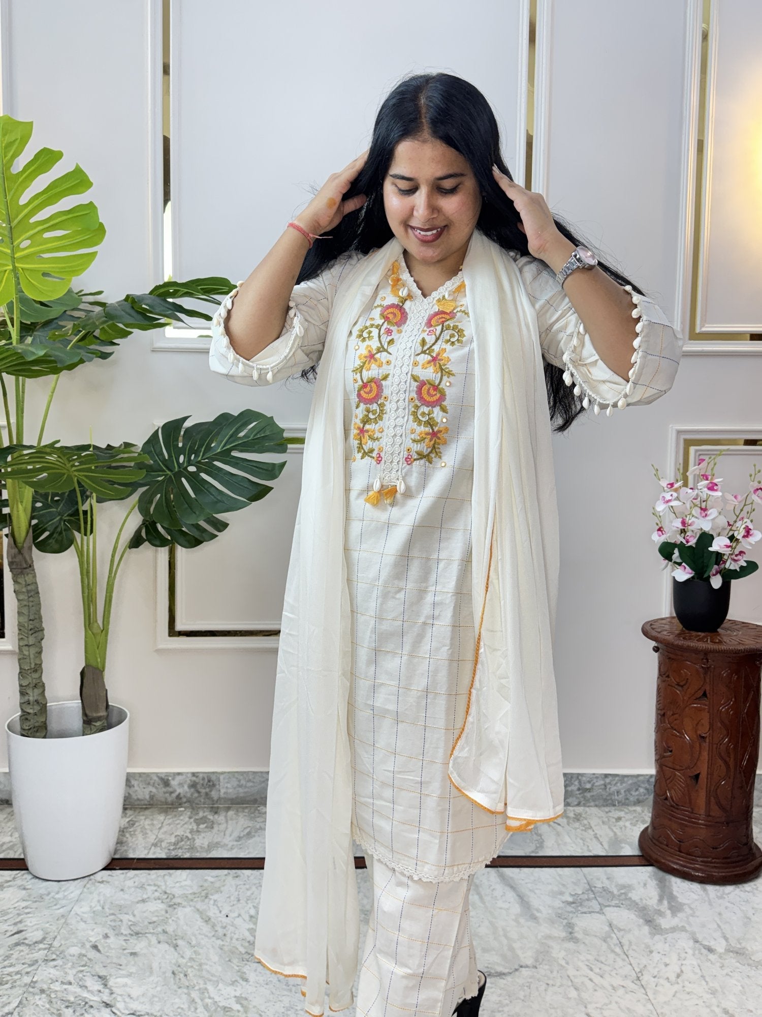 Off-White Self-Check Cotton Kurta Set with Floral Embroidery - Brisora, view 9 of 10