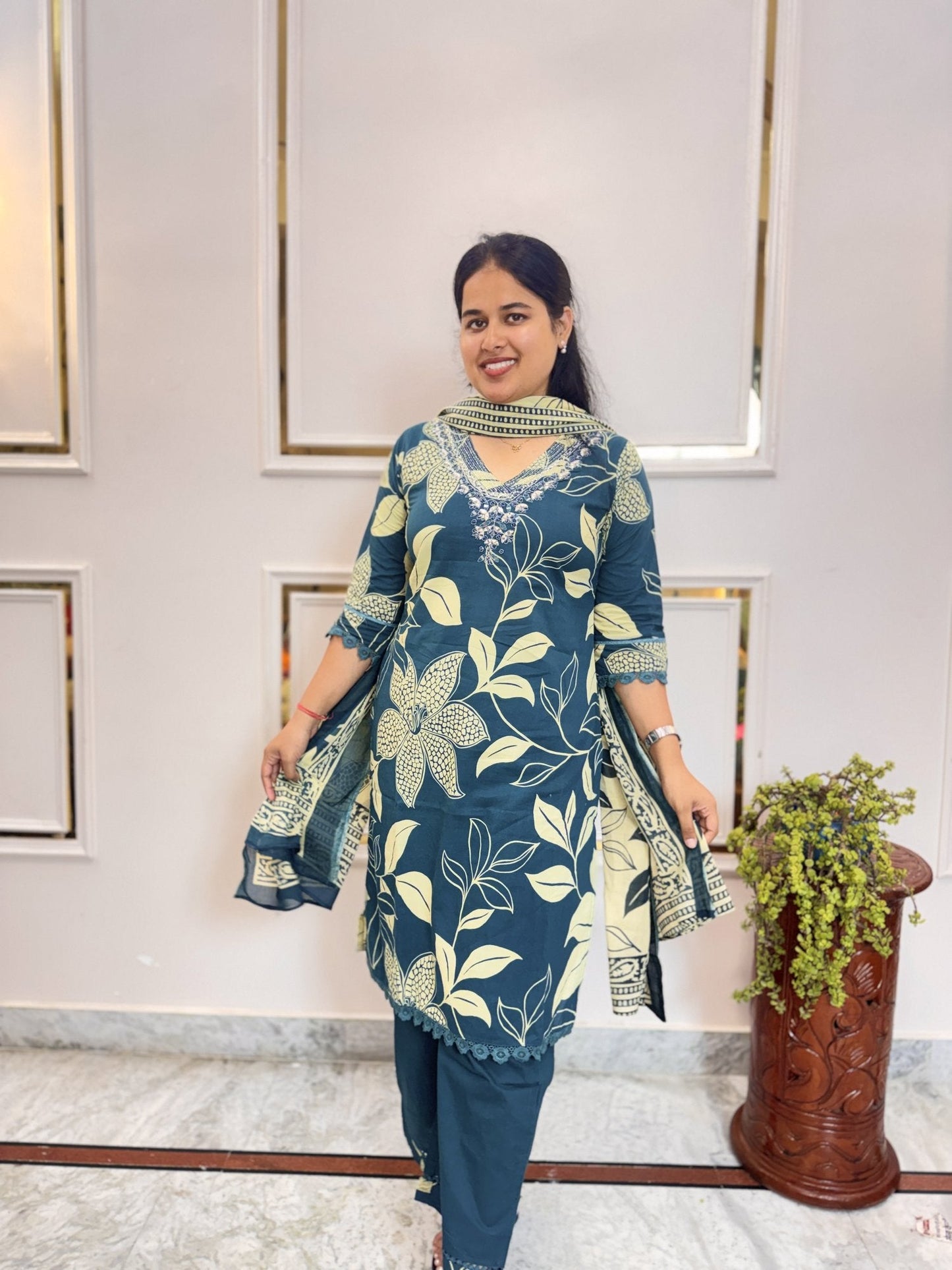 Teal Blue Floral Leaf Print Kurta Set - Brisora, view 7 of 10