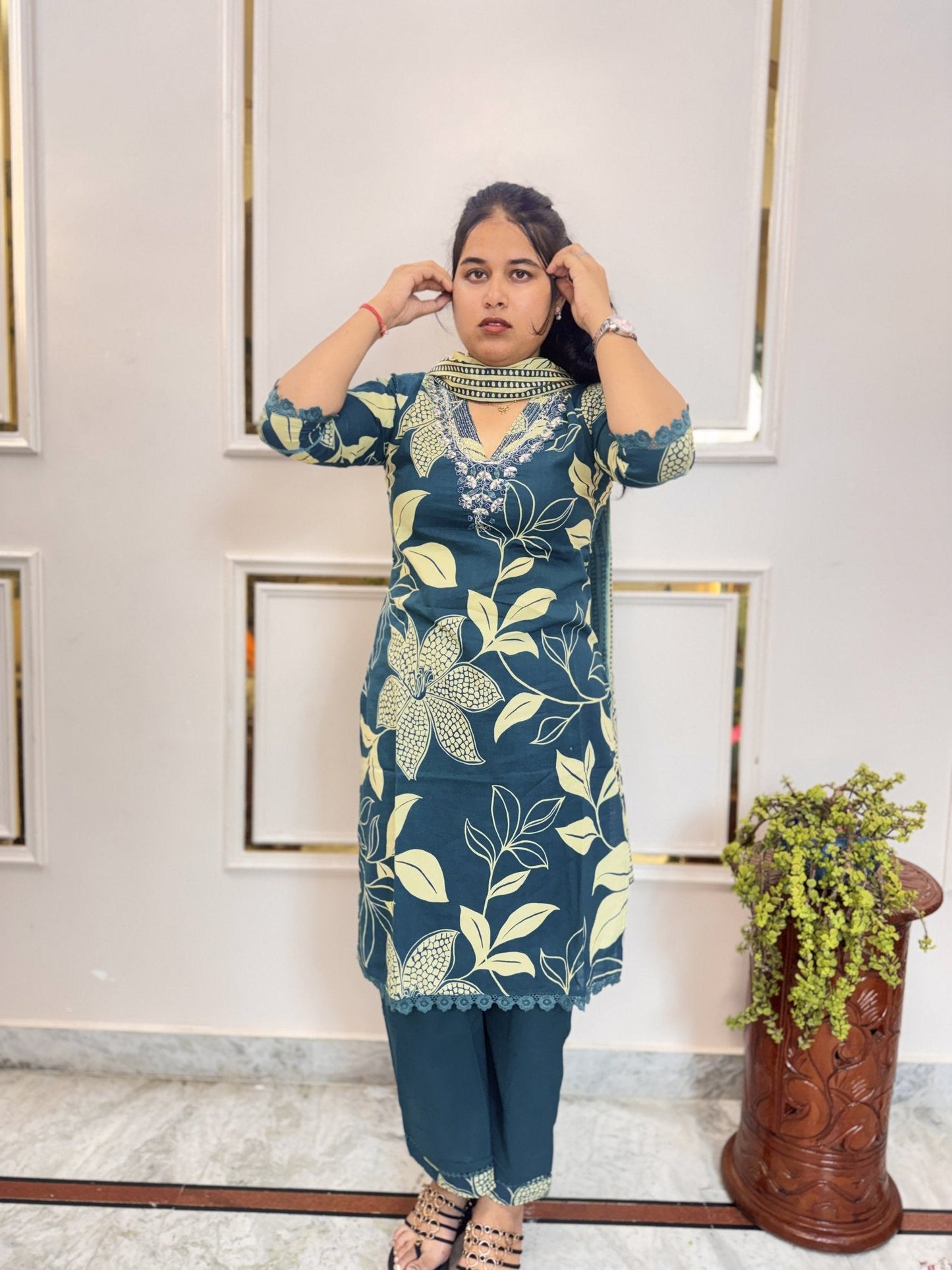 Teal Blue Floral Leaf Print Kurta Set - Brisora, view 8 of 10