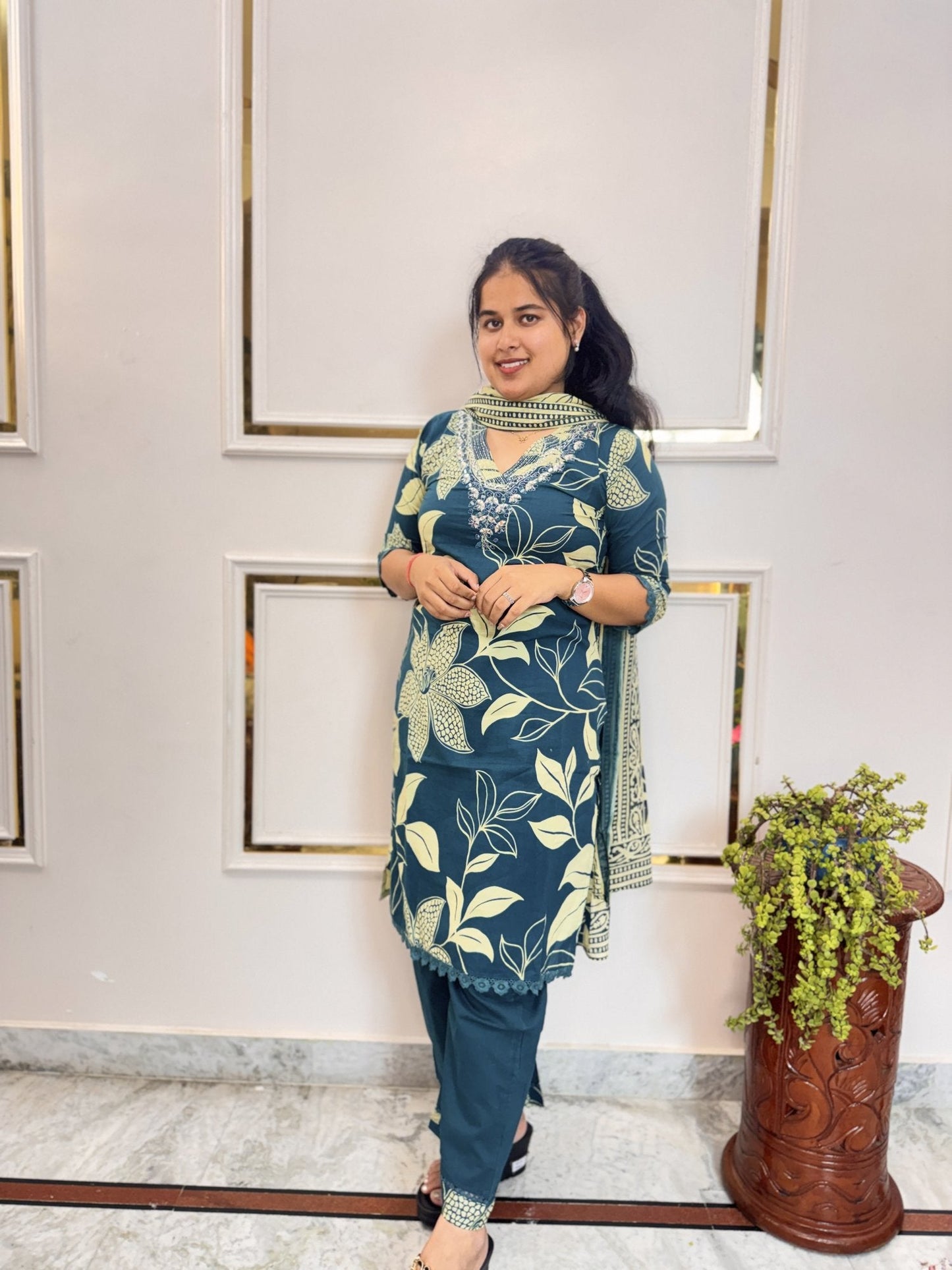 Teal Blue Floral Leaf Print Kurta Set - Brisora, view 10 of 10